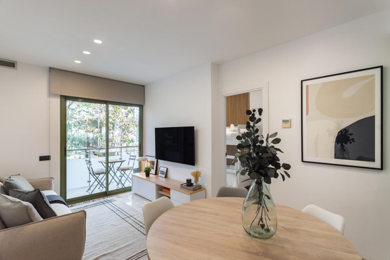 Cozy Apartment Les Corts Barcelona Eksteriør billede