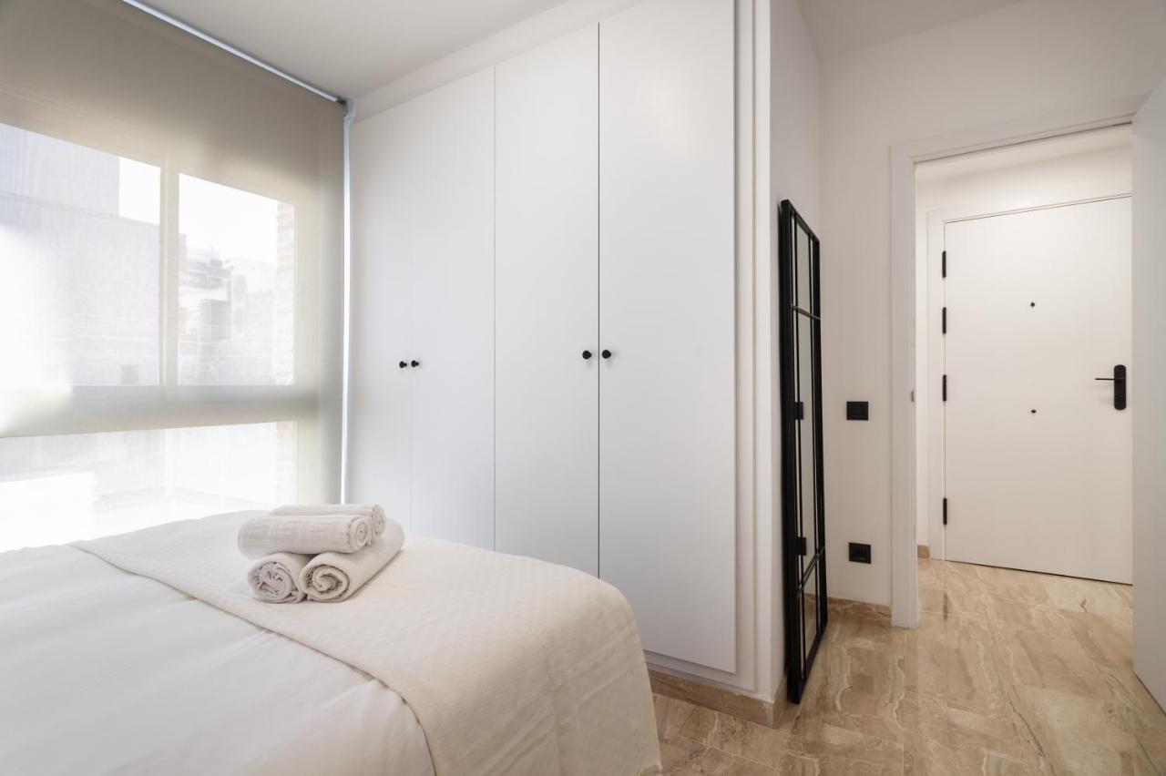 Cozy Apartment Les Corts Barcelona Eksteriør billede